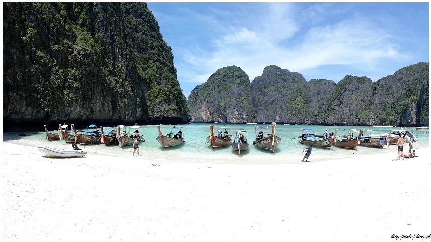 Maya Bay – rajska plaża z “The Beach”