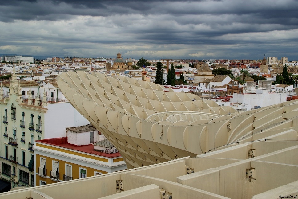 Niepowtarzalny Metropol Parasol w Sewilli