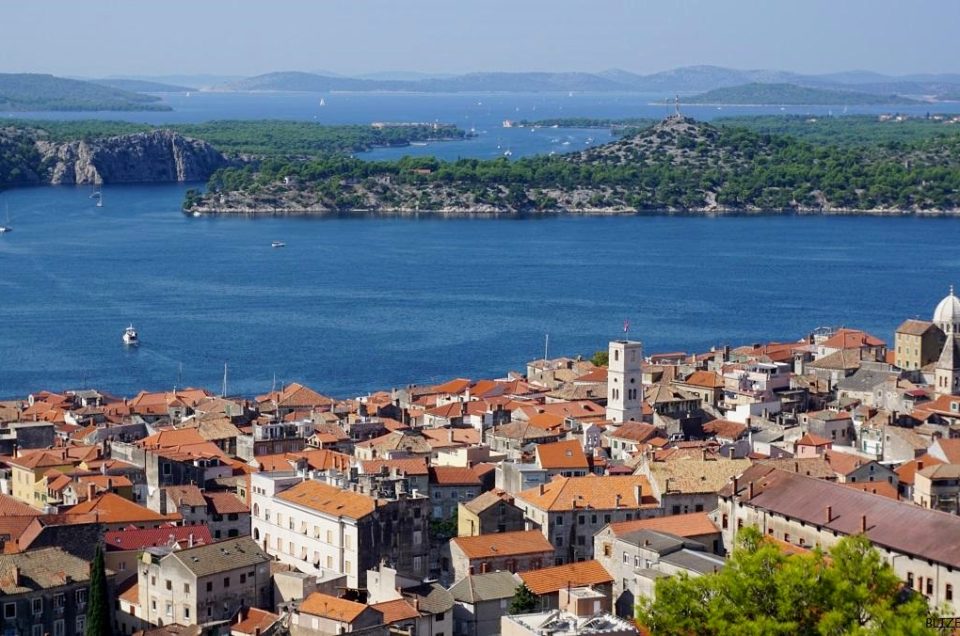Kamienna perła Adriatyku – zabytkowy Szybenik, Chorwacja